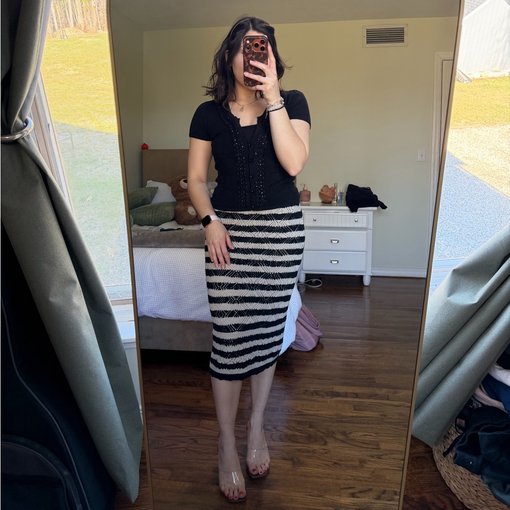 Black & White Striped Knit Skirt